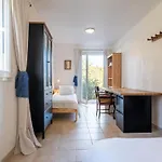 Дом отдыха Tranquil With Private Pool *