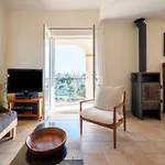 Дом отдыха Tranquil With Private Pool *