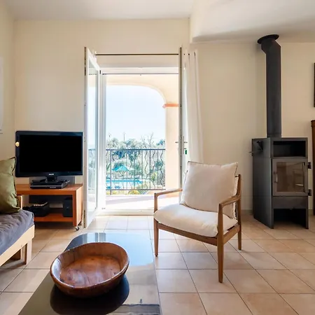 Сasa de vacaciones Tranquil With Private Pool *