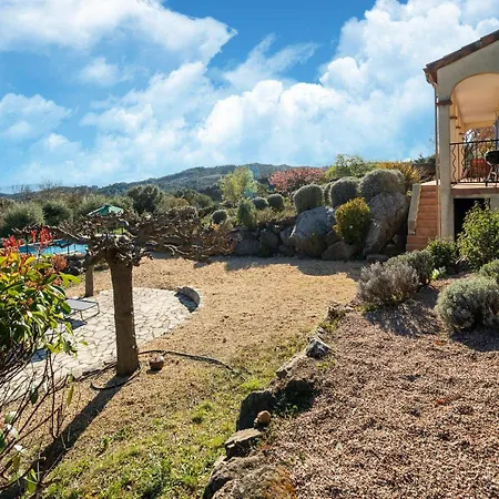 Tranquil With Private Pool *